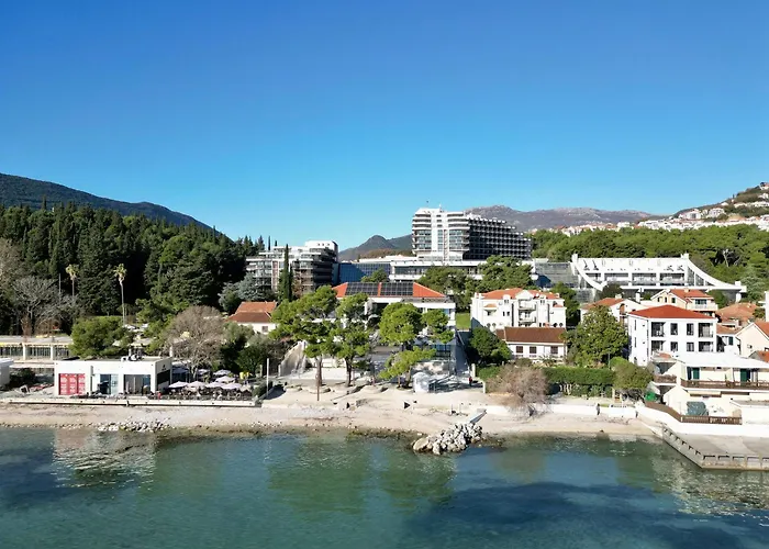 Isidora Seafront Apartments